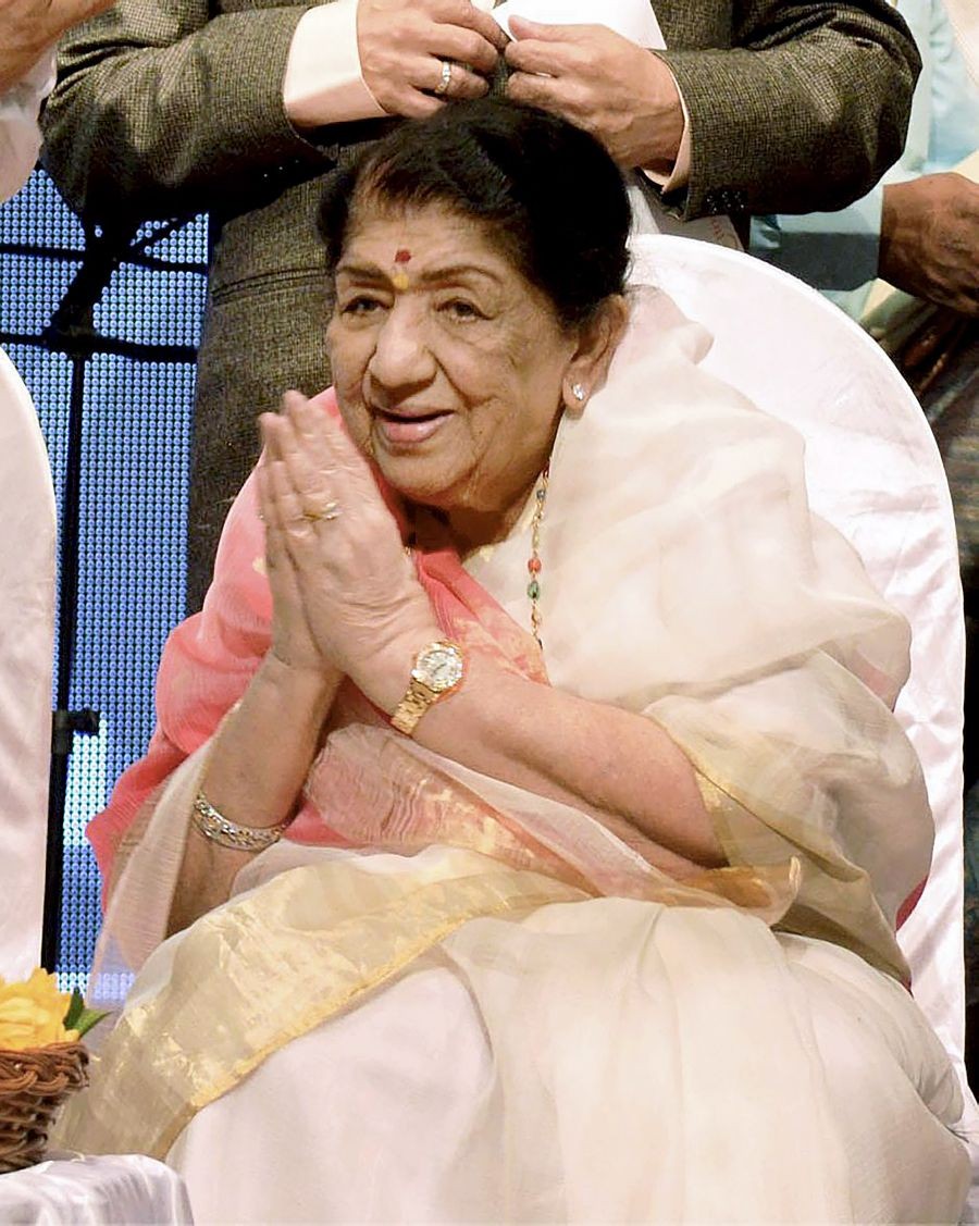lata mangeshwor