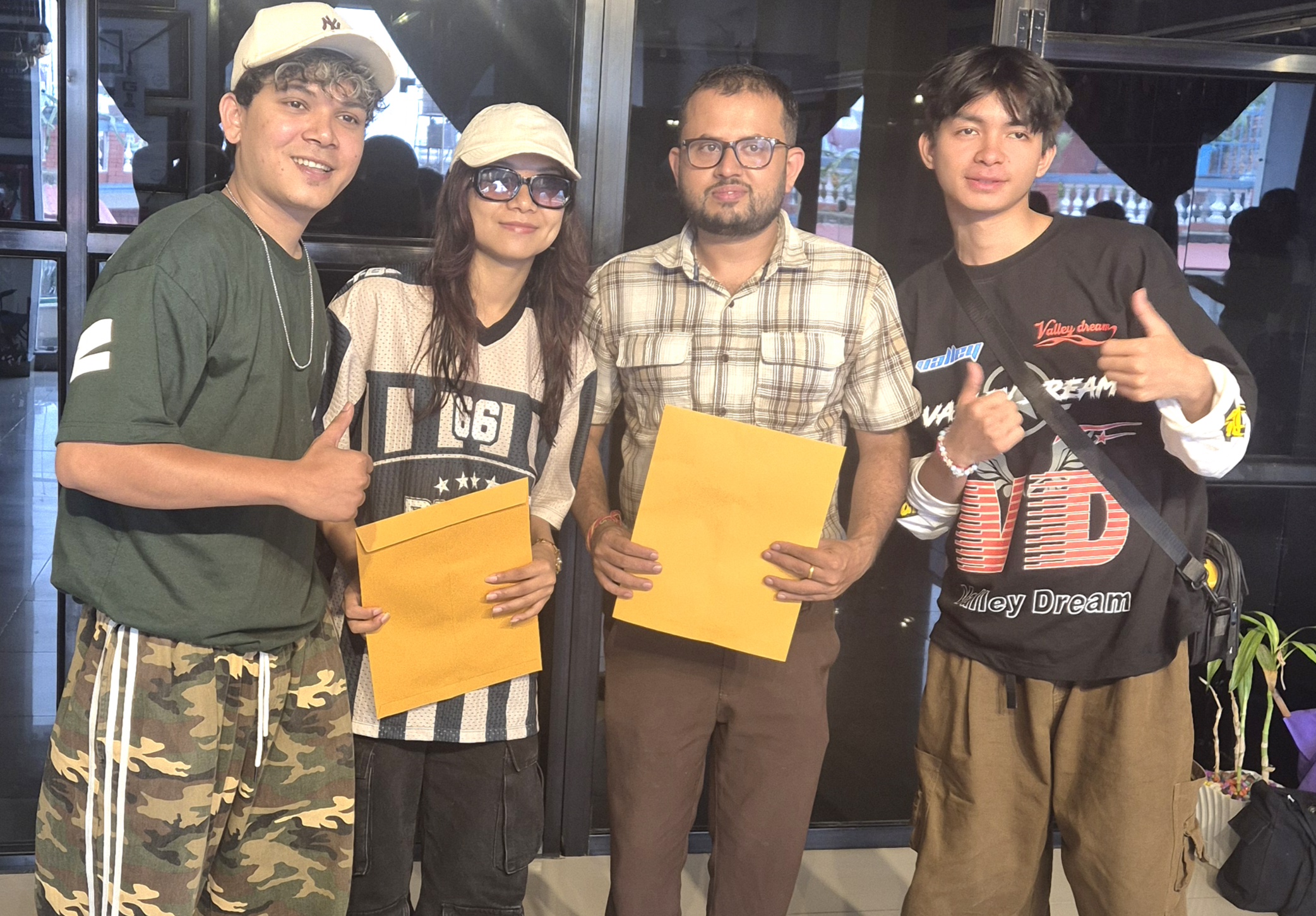 नेपाली सामाजिक सञ्जाल वीटकसँग जोडिए हिपहप डान्सर नोर्बु, करण र सुस्मिता