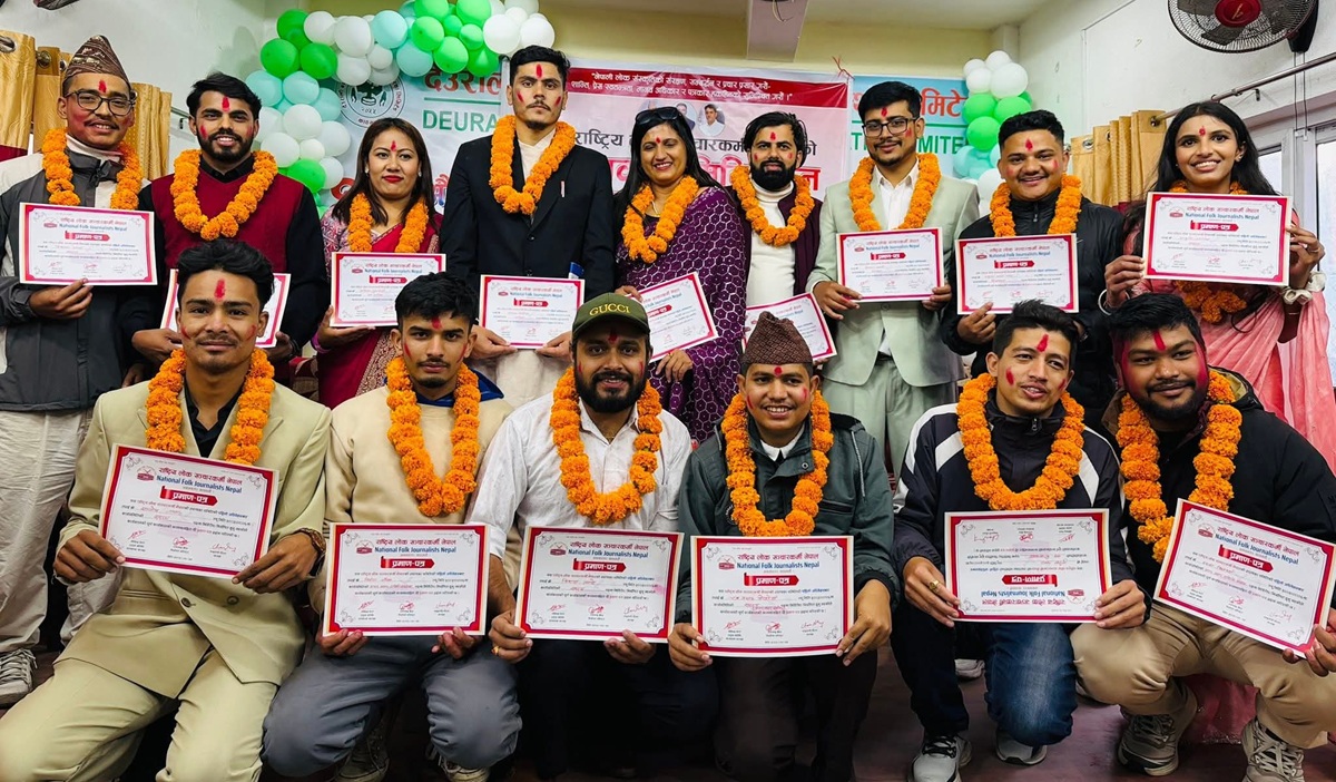 Lok-sancharkarmi-nepal